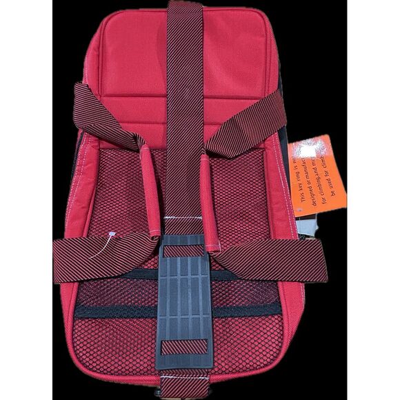 Marlboro Unlimited Red Vintage Travel‎ Duffle Gym Bag Luggage New With Tags - Picture 2 of 8